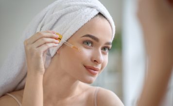 Как ухаживать за уличной детской площадкой в любое время года уборка