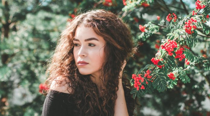 Маникюр будущего уже здесь: аэрографы, краски и секретные мелочи Маникюр